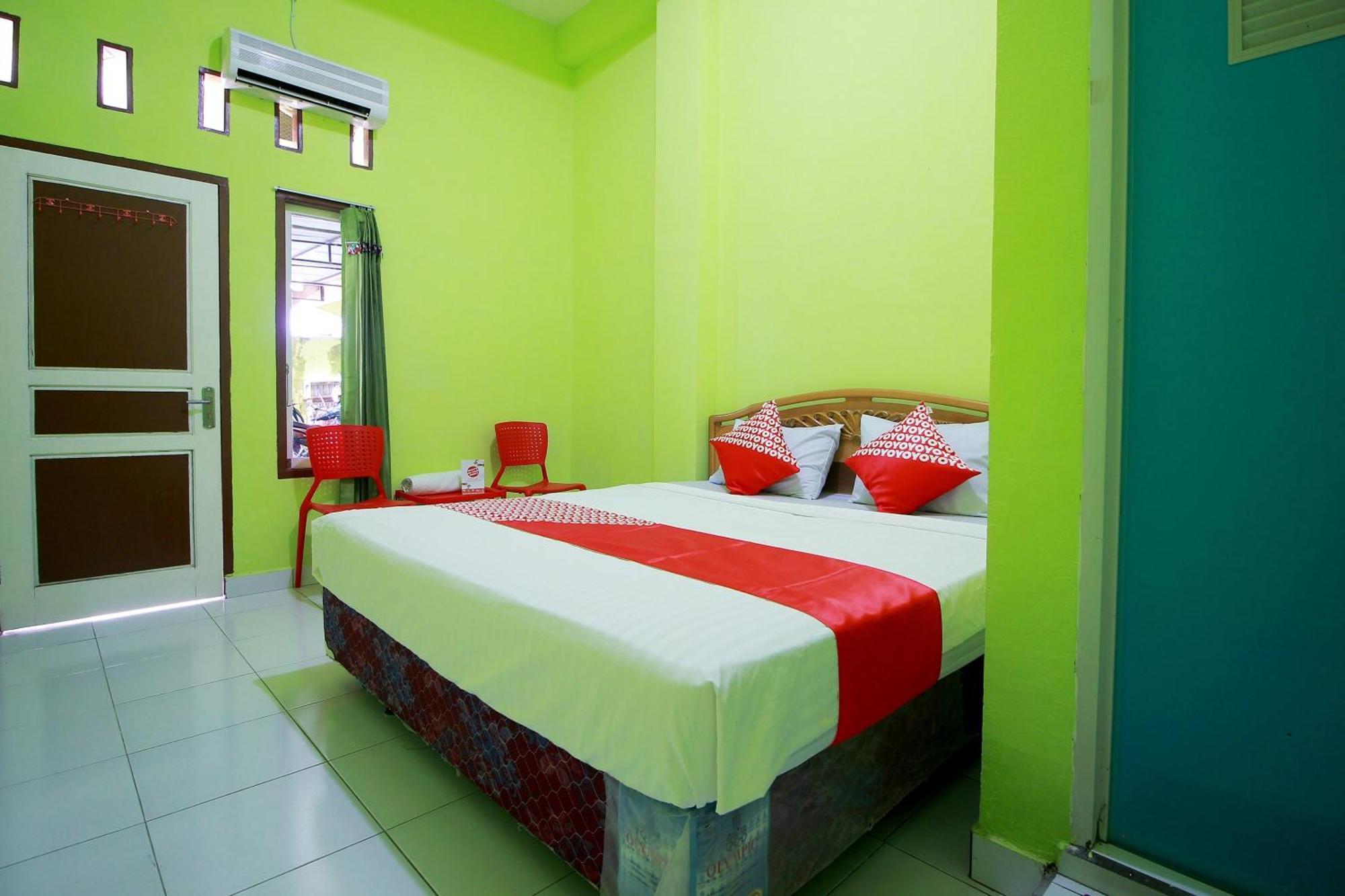 Oyo 2585 Sherren Guest House Lubuklinggau Екстериор снимка