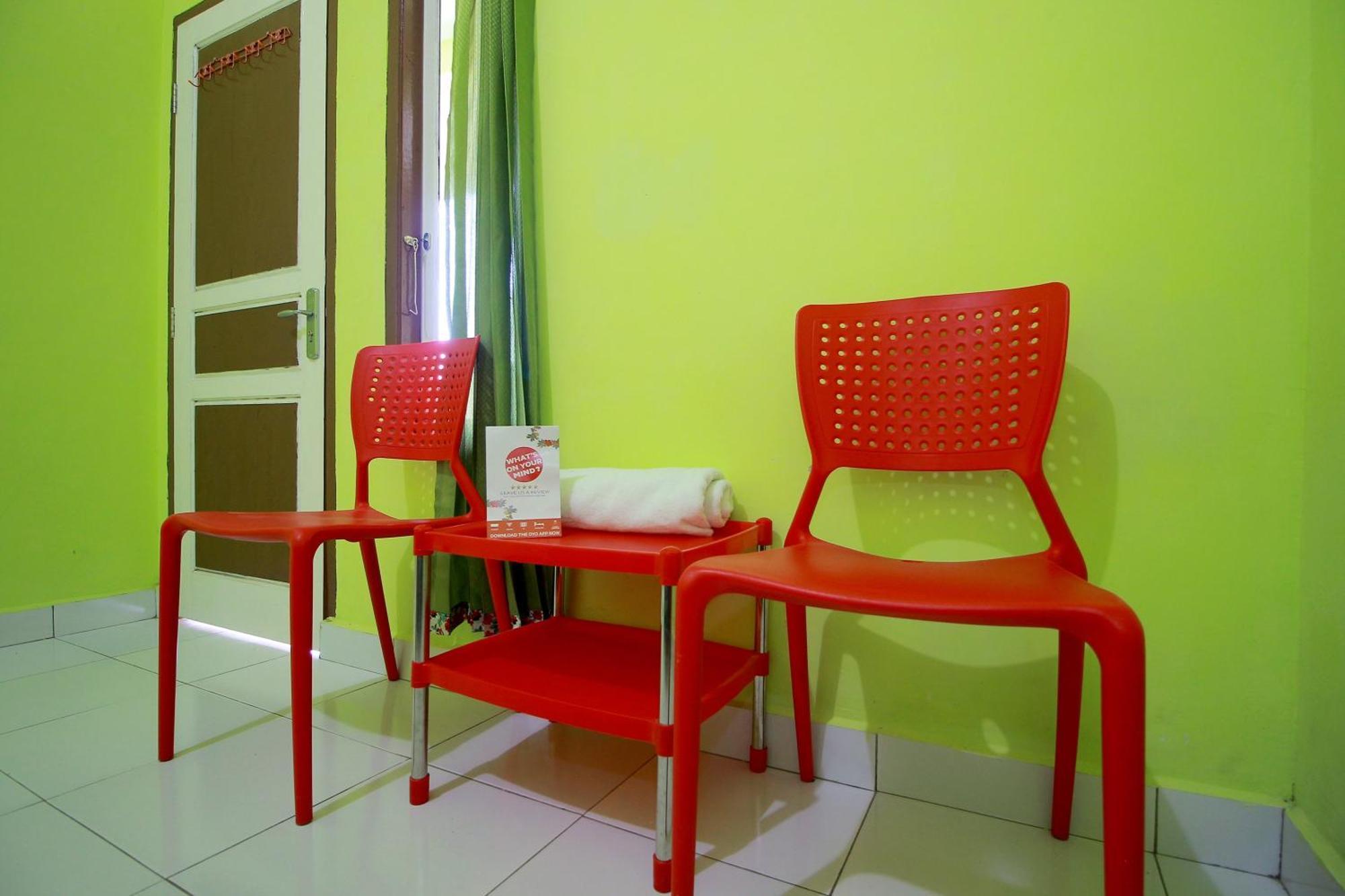 Oyo 2585 Sherren Guest House Lubuklinggau Екстериор снимка