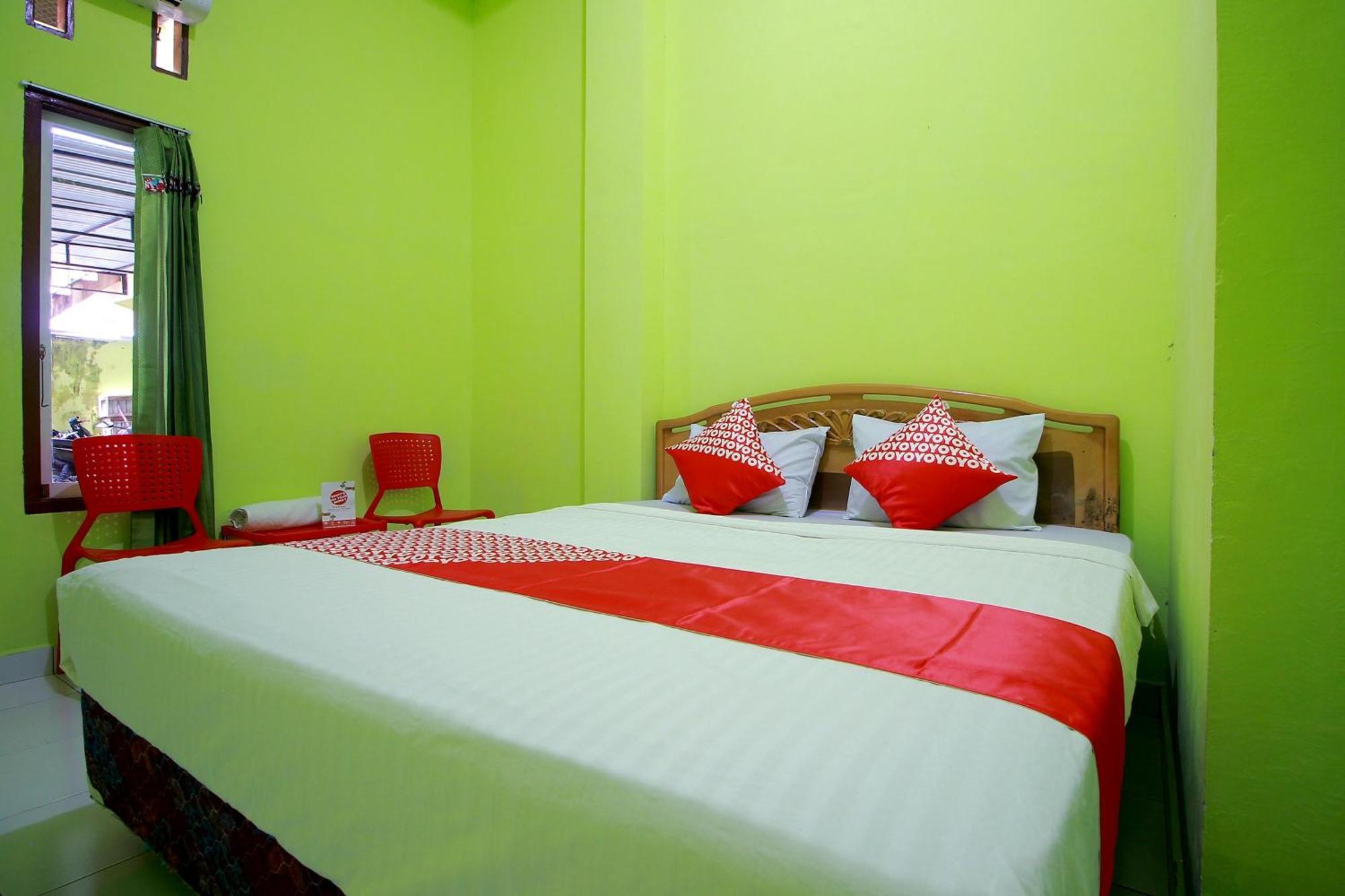 Oyo 2585 Sherren Guest House Lubuklinggau Екстериор снимка