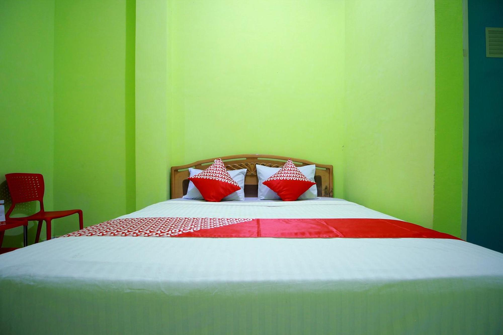 Oyo 2585 Sherren Guest House Lubuklinggau Екстериор снимка