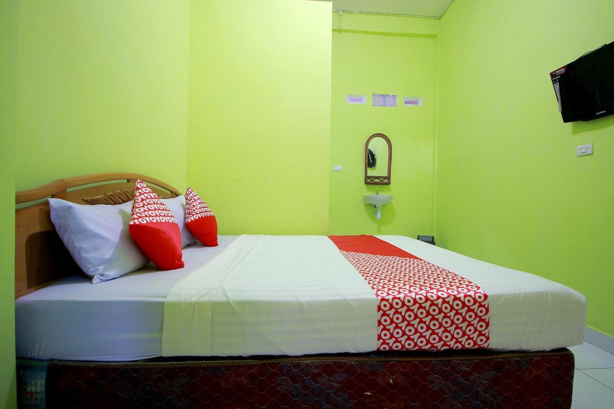 Oyo 2585 Sherren Guest House Lubuklinggau Екстериор снимка
